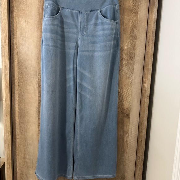 Halara Flex High Waisted Baggy Wide Leg Jeans - Picture 6 of 12